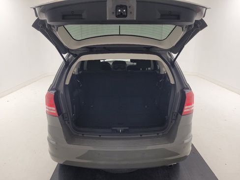 Used 2020 Dodge Journey SE w/ SE Popular Equipment Group FWD image 29