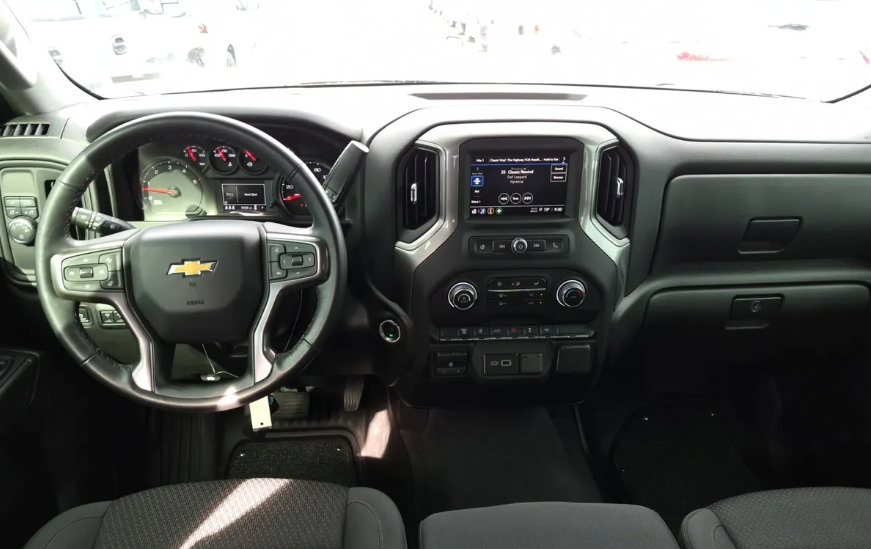Used 2025 Chevrolet Silverado 3500 W/T RWD image 6