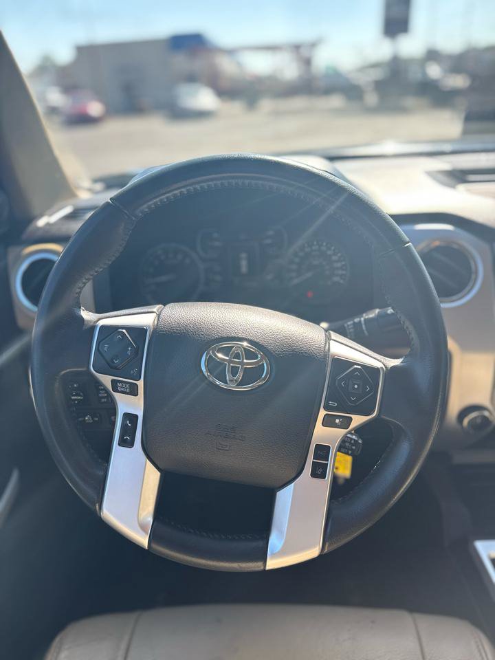 Used 2018 Toyota Tundra Limited w/ Limited Premium Package AWD/4WD image 18