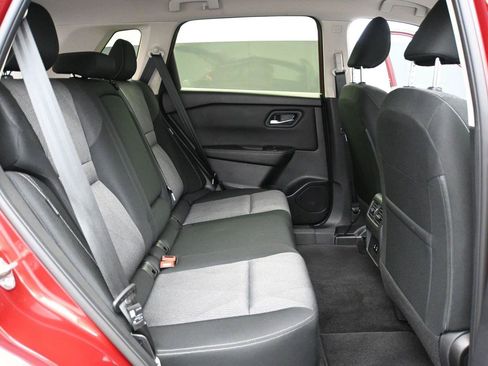 Used 2025 Nissan Rogue SV AWD/4WD image 39