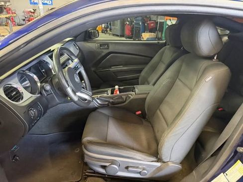 Used 2012 Ford Mustang GT Premium w/ GT Coupe Accessory Pkg 5 image 9