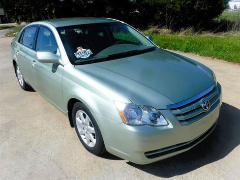 Used 2007 Toyota Avalon XL FWD image 2