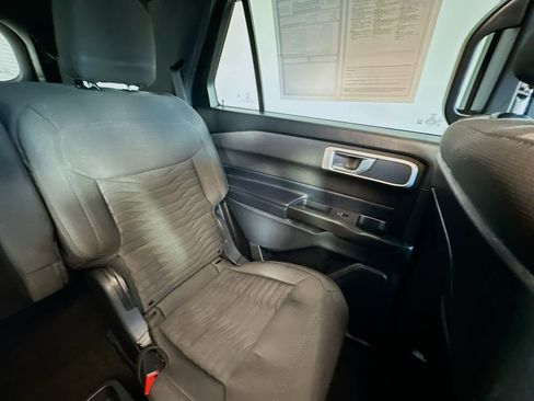 Used 2020 Ford Explorer XLT AWD/4WD image 14