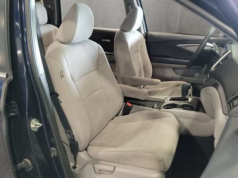 Used 2018 Honda Pilot EX image 18