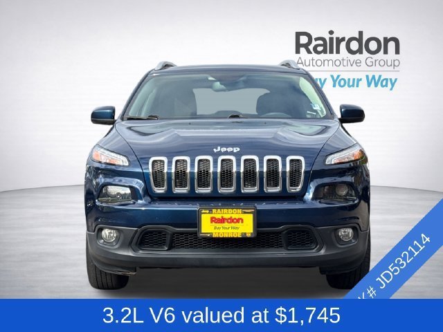 Used 2018 Jeep Cherokee Latitude AWD/4WD image 2