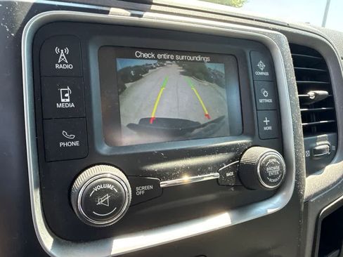 Used 2014 RAM 1500 Express RWD image 15