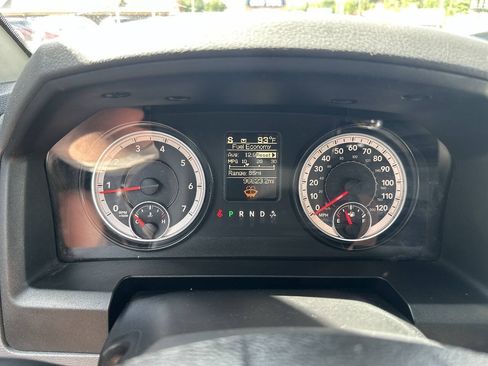 Used 2015 RAM 1500 Classic SLT RWD image 11