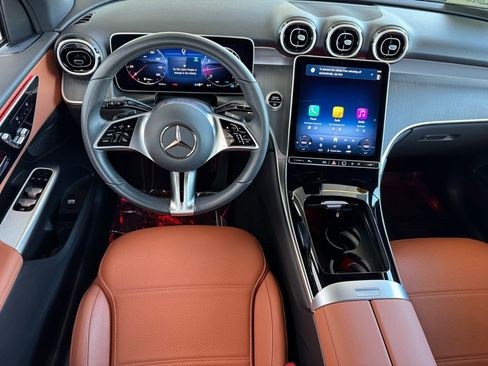 Certified 2025 Mercedes-Benz GLC 300 image 17