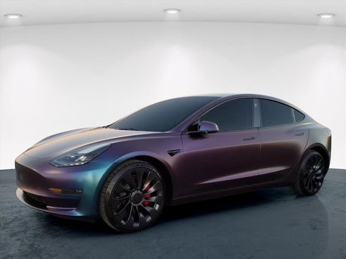 Used 2023 Tesla Model 3 Performance image 2