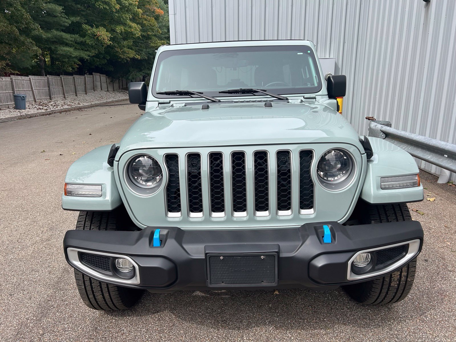 Used 2023 Jeep Wrangler Unlimited Sahara w/ Cold Weather Group AWD/4WD image 2