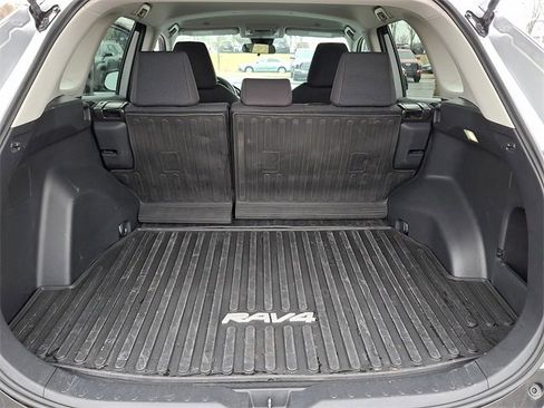 Used 2025 Toyota RAV4 LE image 28