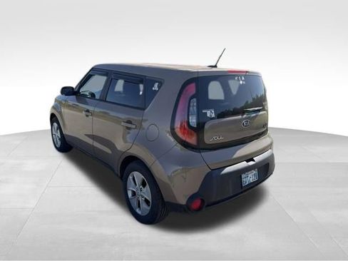 Used 2015 Kia Soul FWD image 5