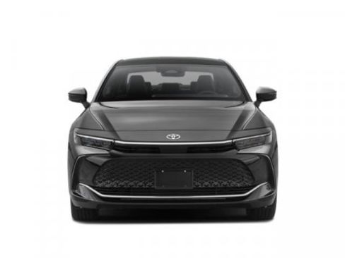 Used 2023 Toyota Crown Limited image 4