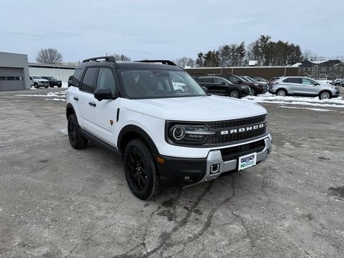 Used 2025 Ford Bronco Sport Badlands image 21
