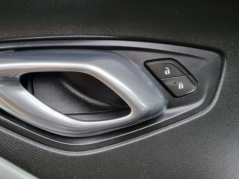 Used 2018 Chevrolet Camaro LT w/ RS Package image 6