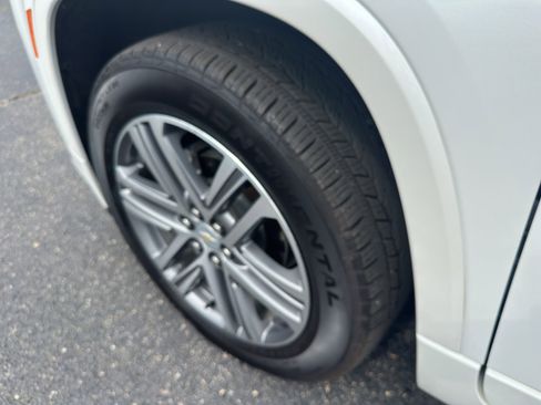 Used 2024 Chevrolet Traverse High Country image 10