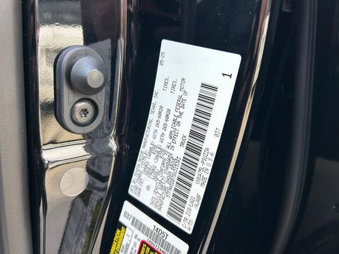 Certified 2025 Toyota Tundra Platinum AWD/4WD image 10