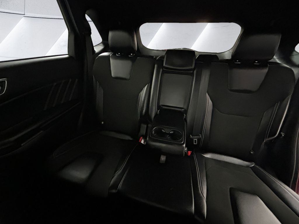 Used 2023 Ford Edge ST AWD/4WD image 18