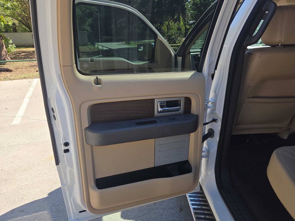 Used 2013 Ford F150 Lariat w/ Luxury Equipment Group RWD image 27