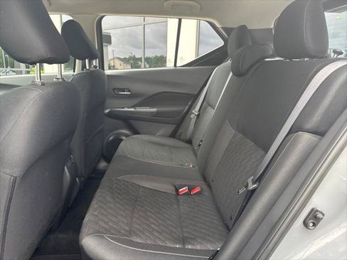 Used 2024 Nissan Kicks SV FWD image 23