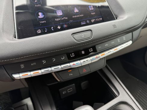 Used 2019 Cadillac XT4 Premium Luxury FWD image 30
