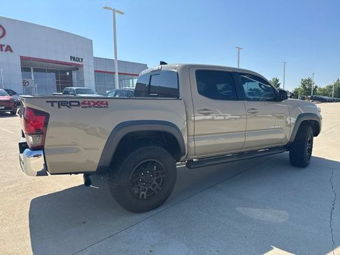 Used 2019 Toyota Tacoma TRD Off-Road AWD/4WD image 3