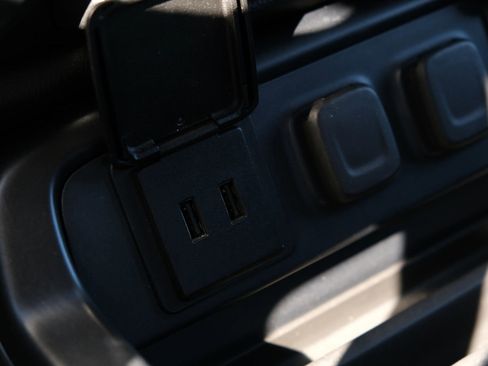 Used 2018 Chevrolet Silverado 1500 LT w/ All Star Edition image 32