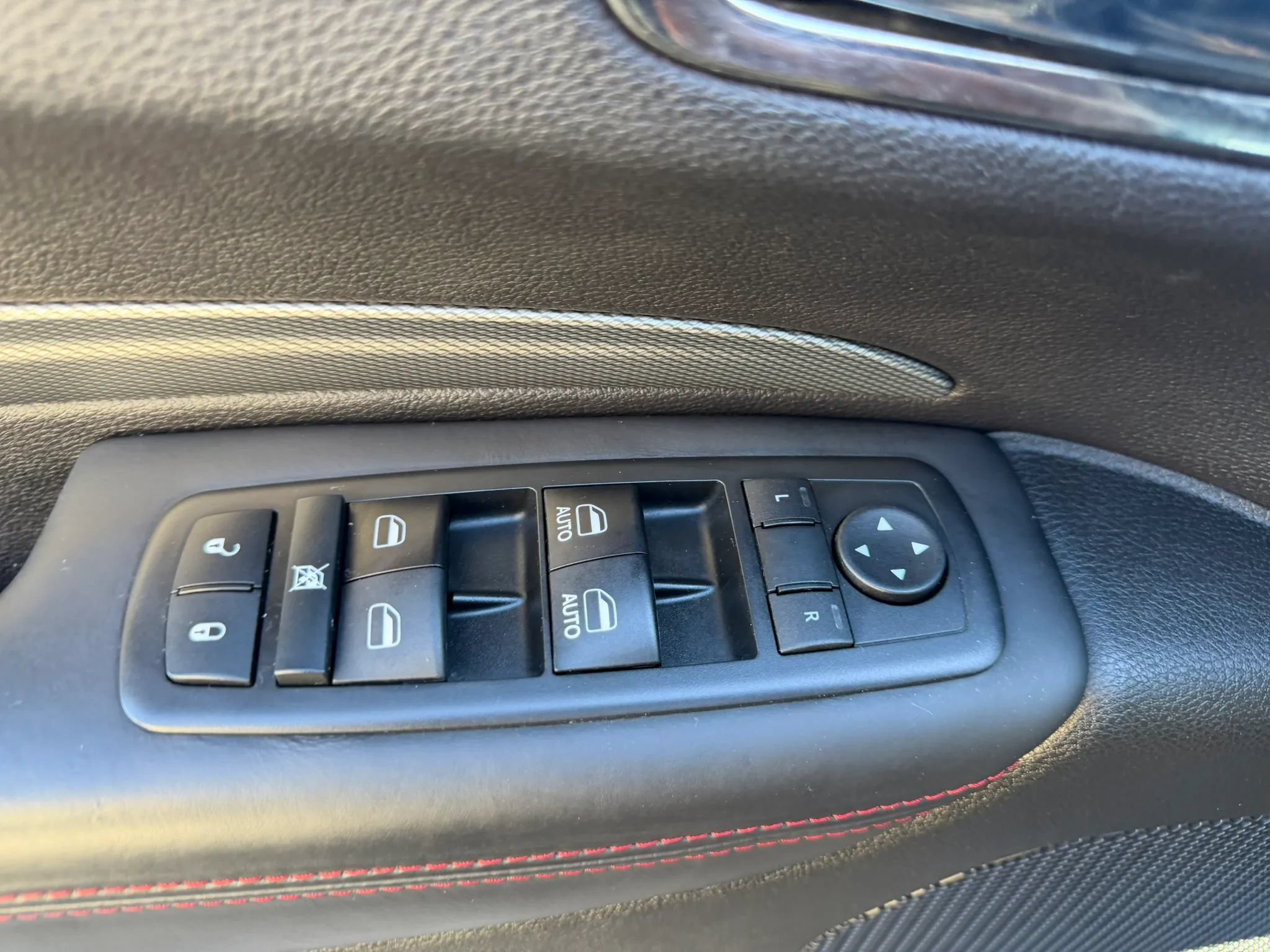 Used 2018 Dodge Durango R/T AWD/4WD image 13