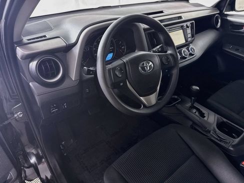 Used 2016 Toyota RAV4 LE AWD/4WD image 16