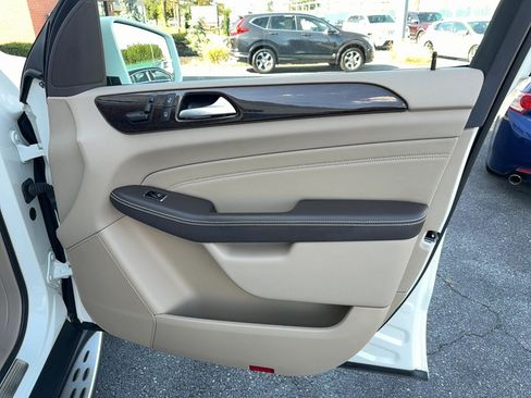 Used 2013 Mercedes-Benz ML 350 4MATIC image 23