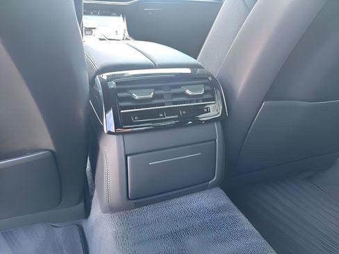 Used 2025 Audi A8 L 3.0T w/ Executive Package image 22