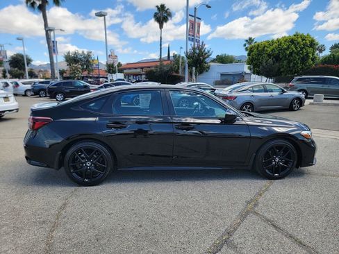 Used 2025 Honda Civic Sport image 4
