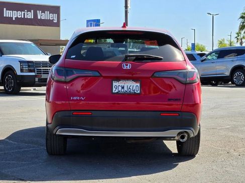 Used 2023 Honda HR-V Sport image 5