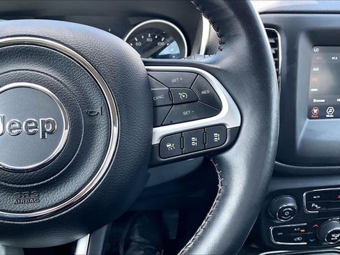 Used 2020 Jeep Compass Latitude AWD/4WD image 27
