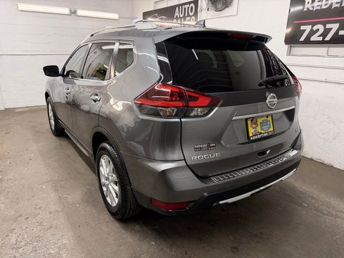 Used 2018 Nissan Rogue SV image 6