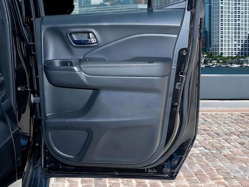Certified 2023 Honda Ridgeline Black Edition image 14