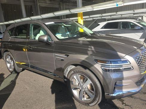 Used 2021 Genesis GV80 3.5T AWD/4WD image 3