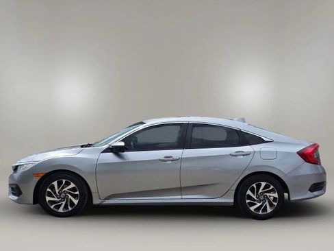 Used 2018 Honda Civic EX image 8