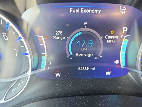 Used 2024 Chrysler Pacifica Limited image 26