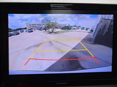 Used 2022 Hyundai Santa Fe XRT FWD image 15