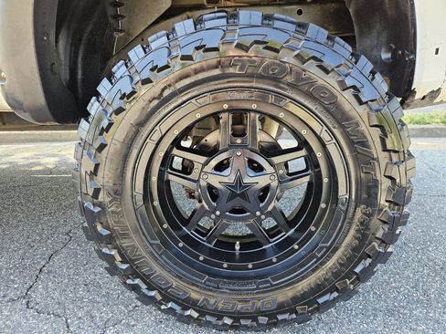 Used 2012 Nissan Titan SL w/ SL Technology Pkg AWD/4WD image 27