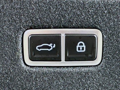Used 2024 Hyundai Ioniq 6 SEL AWD/4WD image 30