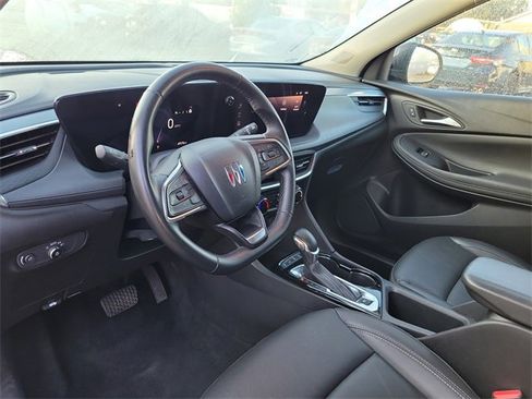 Used 2024 Buick Encore GX Sport Touring image 13