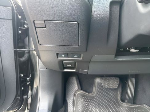 Used 2024 Lexus ES 350 w/ Premium Package image 29