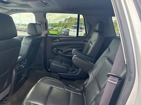 Used 2016 GMC Yukon SLT w/ Open Road Package AWD/4WD image 10
