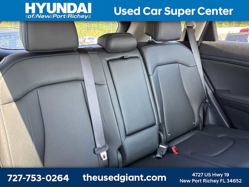 Used 2025 Kia Sportage EX FWD image 8