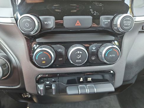Used 2022 RAM 1500 Big Horn RWD image 27