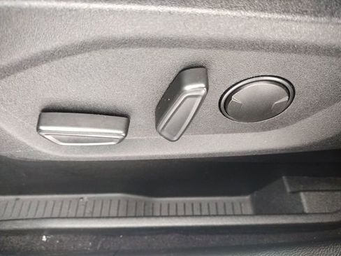 Used 2022 Ford Edge SEL image 24