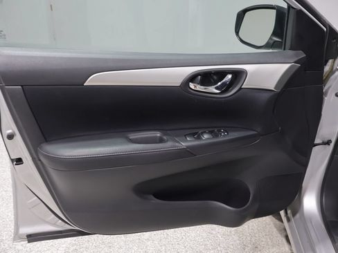 Used 2016 Nissan Sentra S FWD image 12