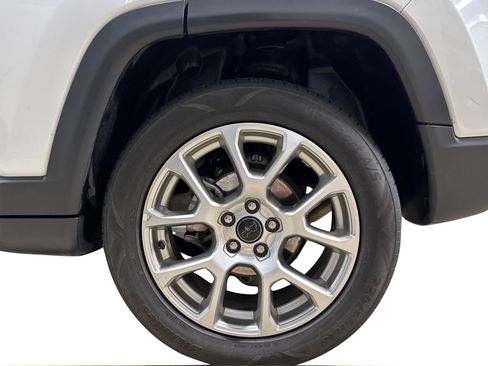 Used 2025 Jeep Compass Limited image 49